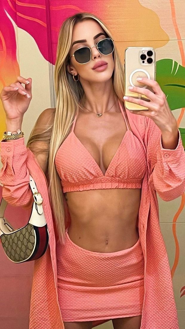 BARBIE BLONDE