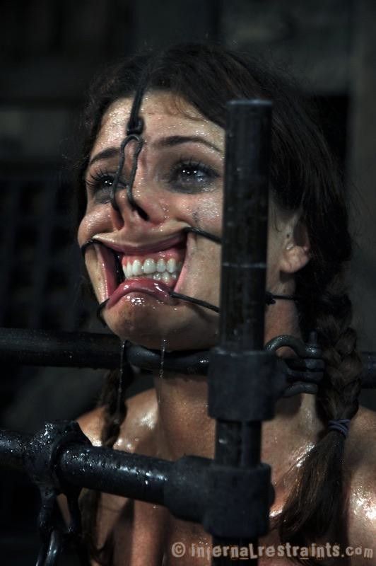 Dehumanized bitches are so fucking hot