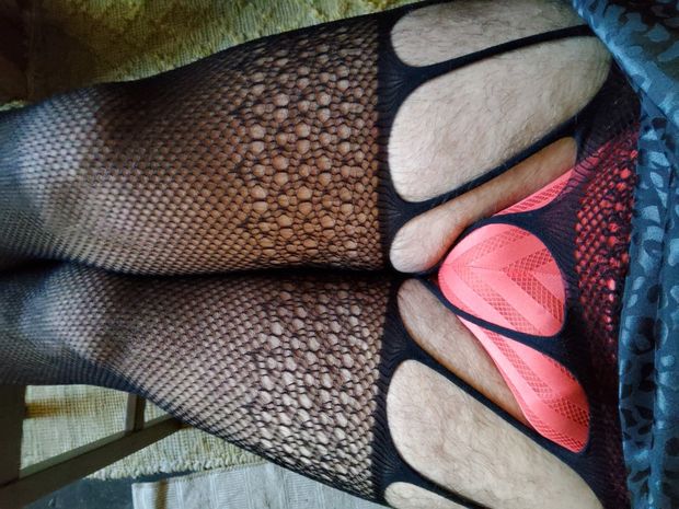 i feel sexy in fishnets