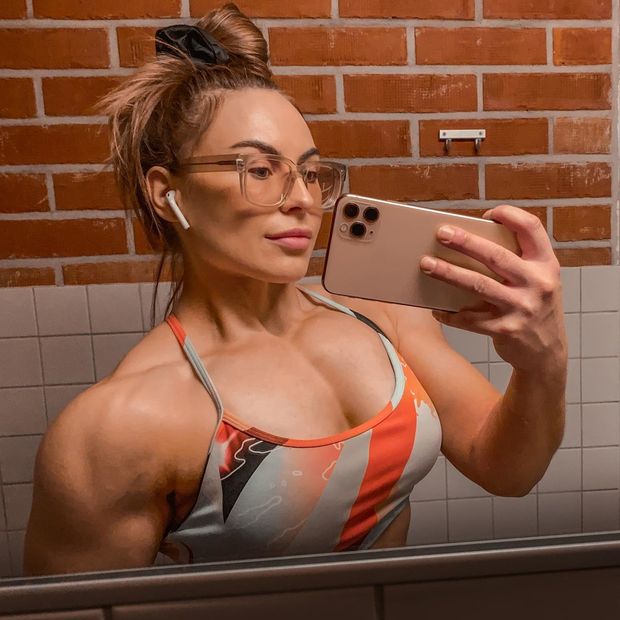 Jessica is made to worship BBC, those glasses and fake tits need to be covered in bbc cum