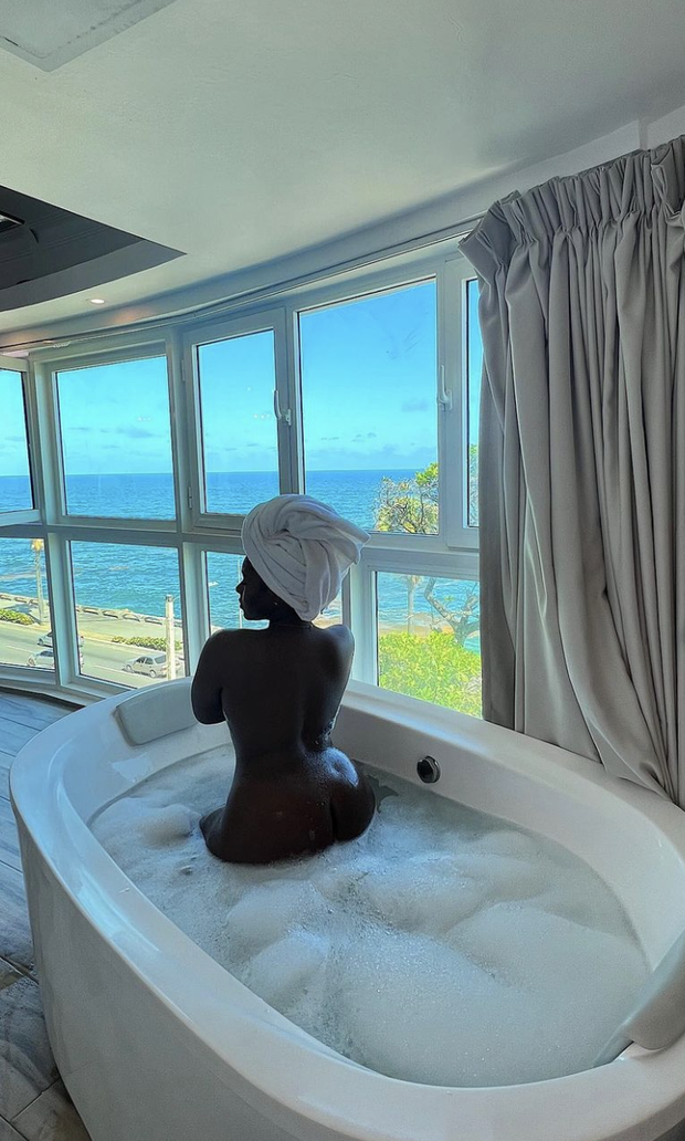 my god that ass