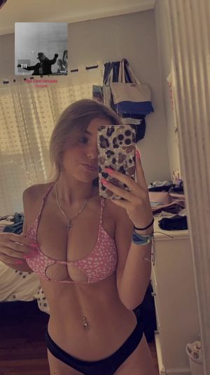 Perfect tits in small bikini