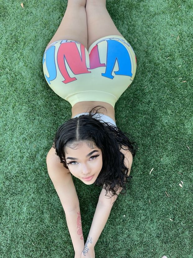 Lexi @imlexi2legit