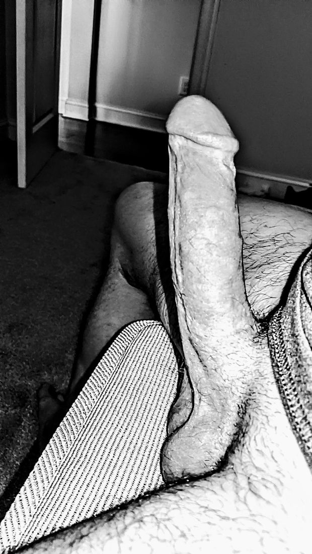 Ready to forget about the man in your life for a few hours, ladies?