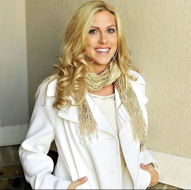 Friends hot mom