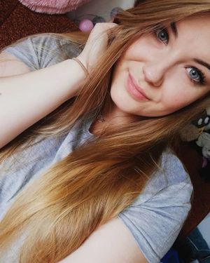 Patrycja happy with the sight of a hard dick