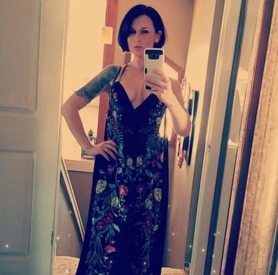Milf cleavage
