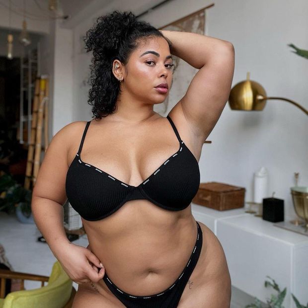 Tabria looking beautiful in her Black bra and panties