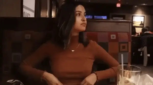 hot babe flashing tits