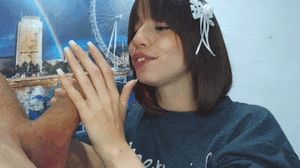 "Hey babe, i kissed your friend today, I'm sorry, can you forgive me ?" The kiss: