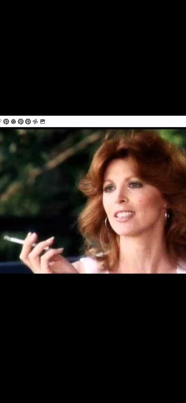 TINA LOUISE SMOKING VIRGINIA SLIMS 120S!❤️