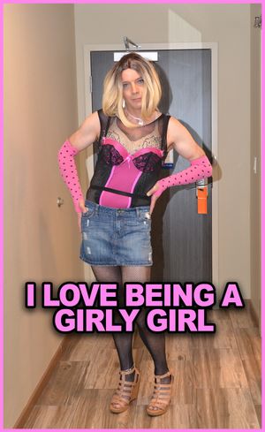 Sexy blonde crossdresser