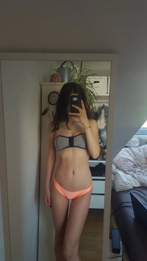 hot selfie