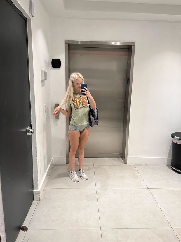 tiny fucktoy