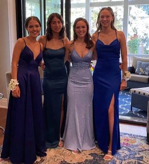 More Hannah and friends at prom