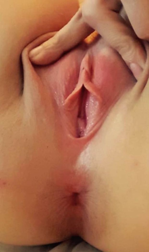 Someone commented that they couldn’t see my pussy, so here you go! It’s fully visible to you