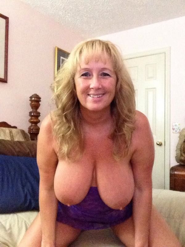 I give terrific tit fucks