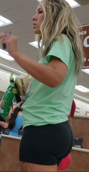 Snacks n tats babe 5