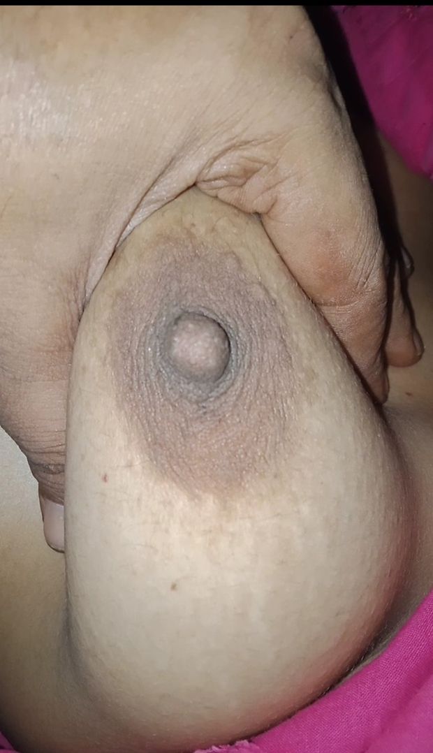 India woman big size boob press nipples eiting fucking hard