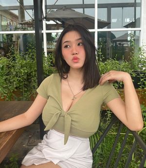 Anastasya Khosasih (anastasyakh)