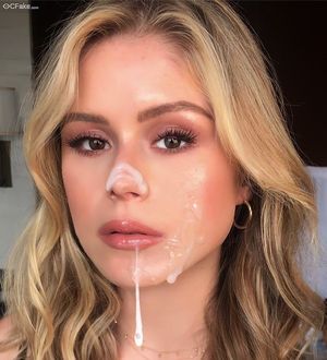 Best facial cum on whore