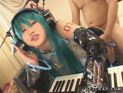 Asian cosplayer fucked doggystyle as Hatsune Miku.