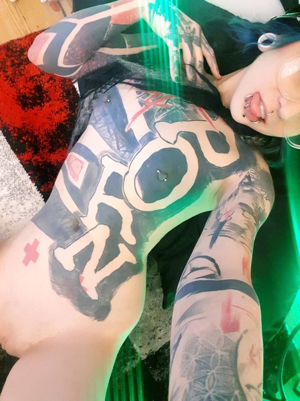 Edible alt cutie Kota Morgue