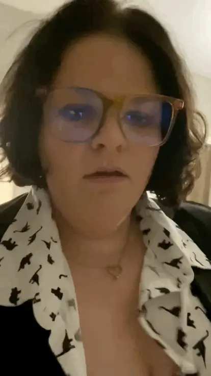 Executive cleavage