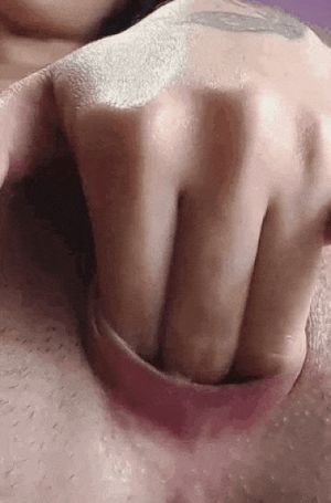 Fingering pussy