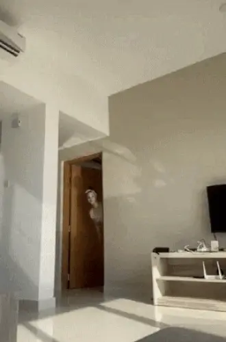 Jumping pussy challenge