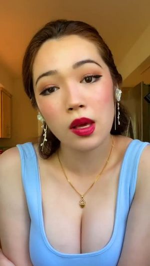 Amanda Nolan aka amandumb