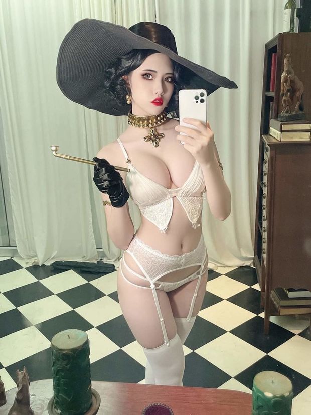 Lady Dimitrescu