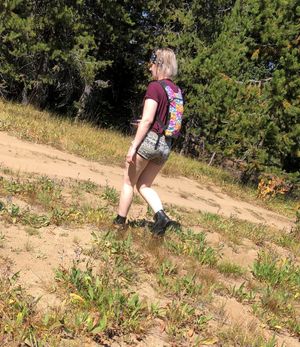 would love to fuck that and see that ass clap against my cock and fill her pussy up! ;)