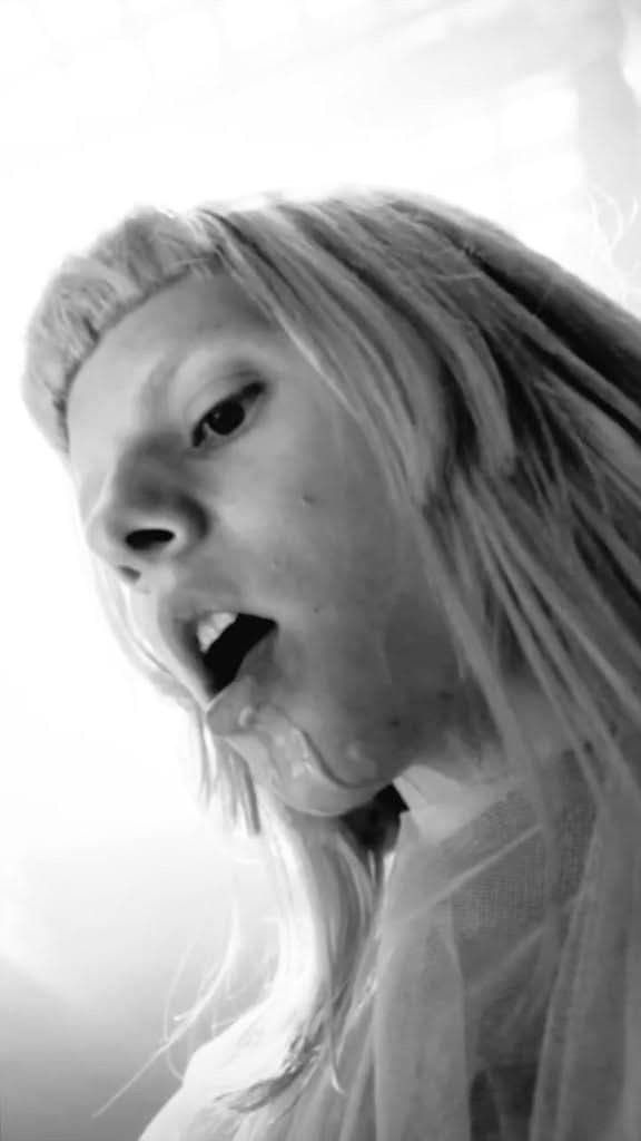 Cum in Aurora's beautiful mouth