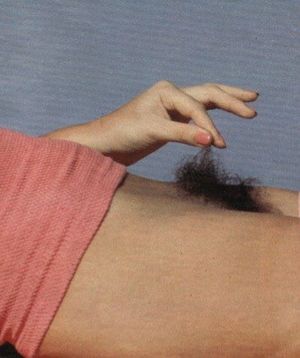 Must be an old 70s pornstar❤