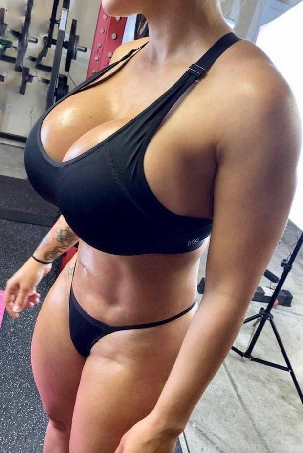 Big Boobs spotted at the gym