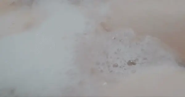 Perfect innie pussy in bath