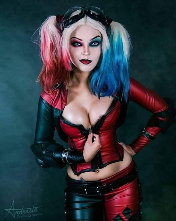 Hmm... Look at that smirk, she’s got all sorts of Naughty stuff running through that demented mind of hers. };>~