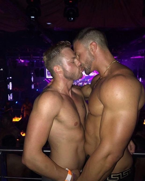 Gay kiss
