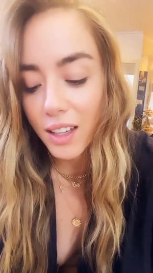 Chloe Bennet