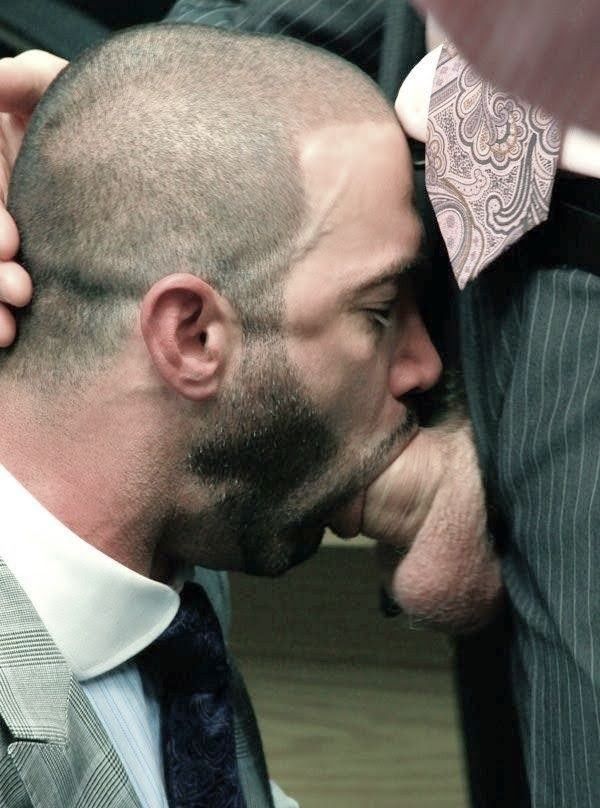 Oral gay