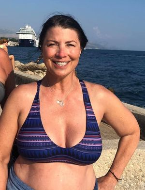 would love to fuck this milf and see those big tits bounce and feel her wet milf pussy all over my cock!