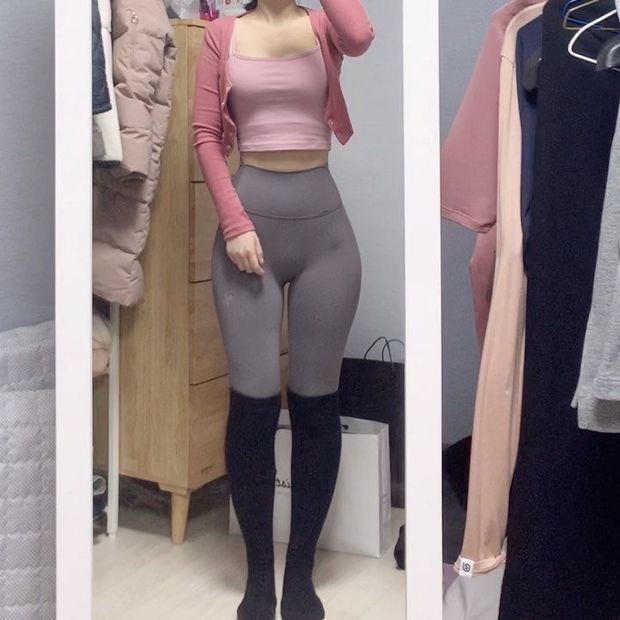 curvy ballerina shoes off perfect body in tight leggings