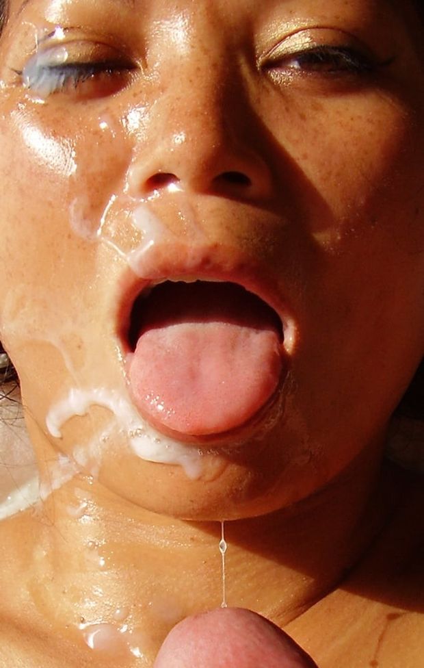 Cutesexyazn shows her cum covered face