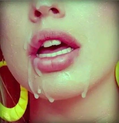 Mouth cumshot