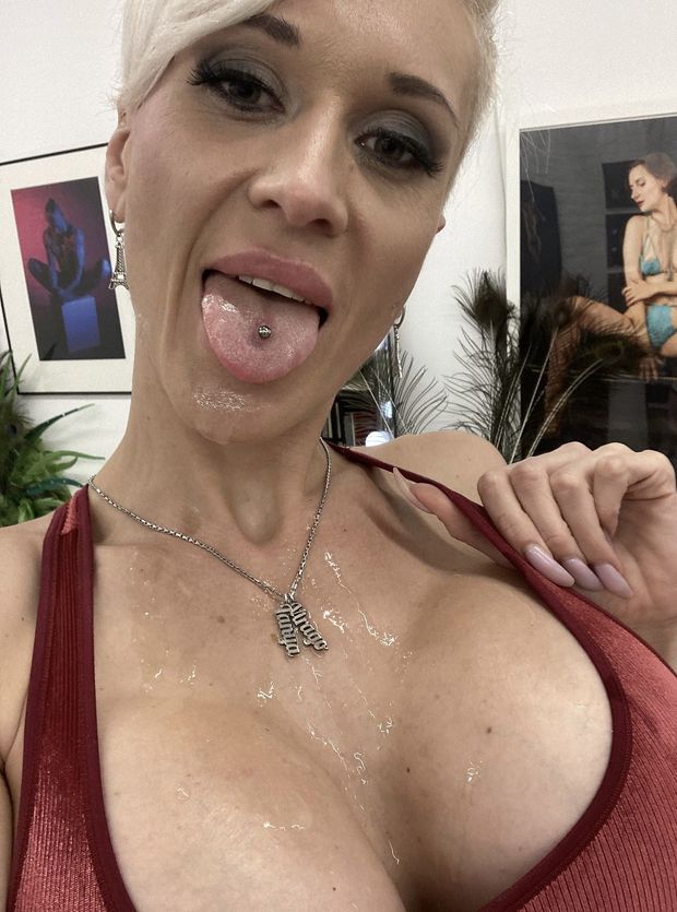 Tanya Virago