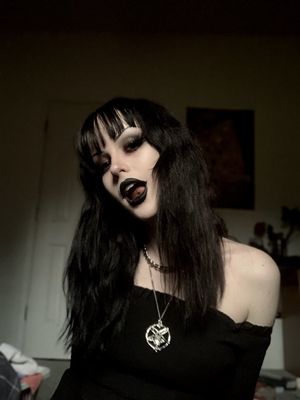 Vitt • gutknot • tractor goth 12