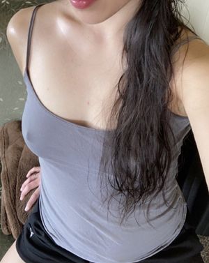 ExhibGrl Picture