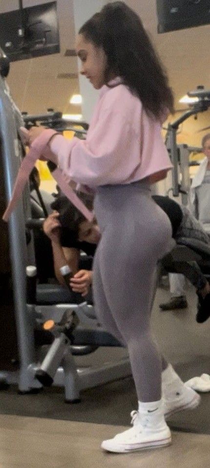 She must squat 4