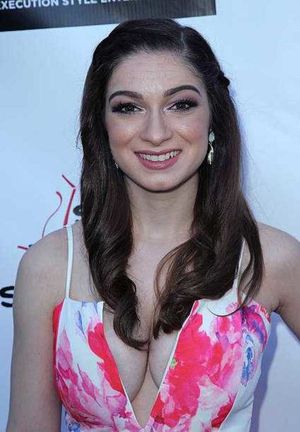 Sydney Meyer Cleavage Massive Tits on Small Frame